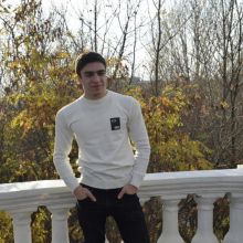 Narek Mayiseev