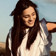 Լաուրա Խոսրովյան