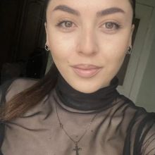 էլա Արզումանյան