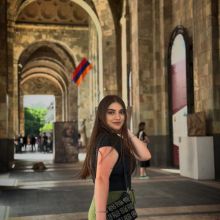 Նանա Հեքիմյան