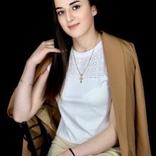 Իրինա Յախշիբեկյան