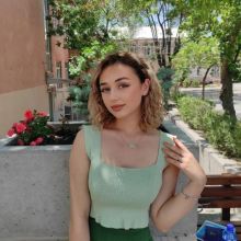 Լենա Մարտիրոսյան