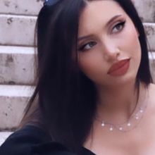 Նարինե Սերոբյան