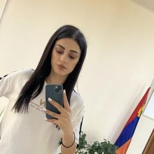 Քնարիկ Հովհաննիսյան